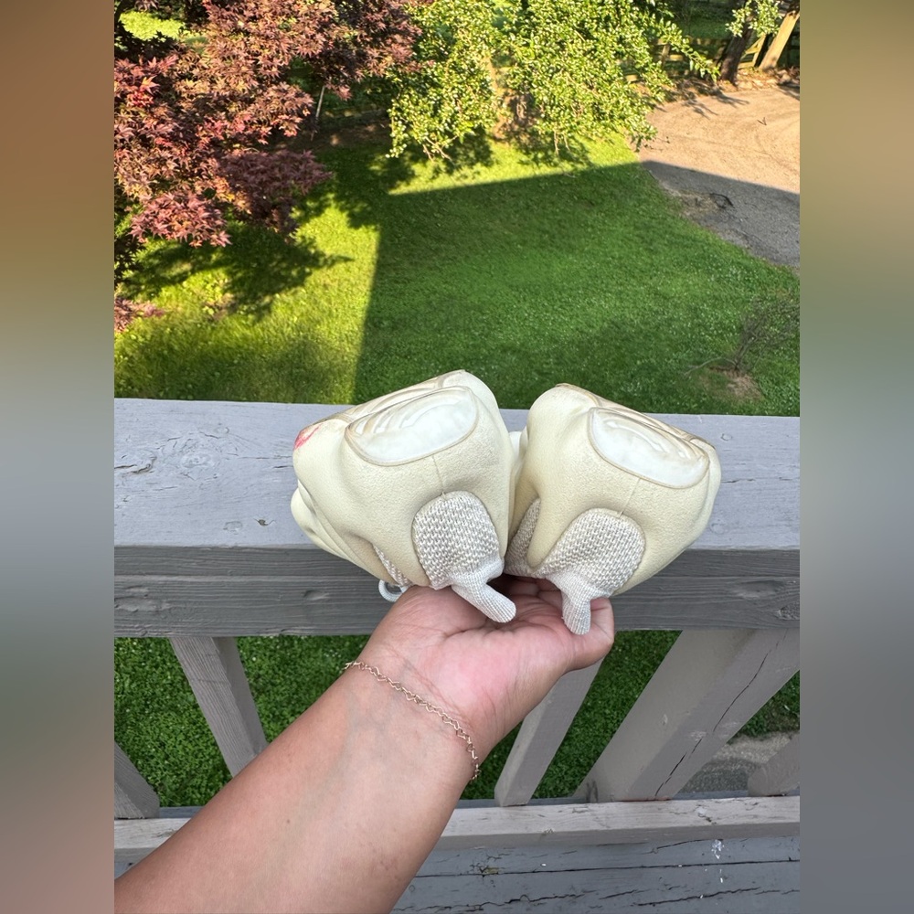 yeezy sneakers • size 4 men - Picture 3 of 11